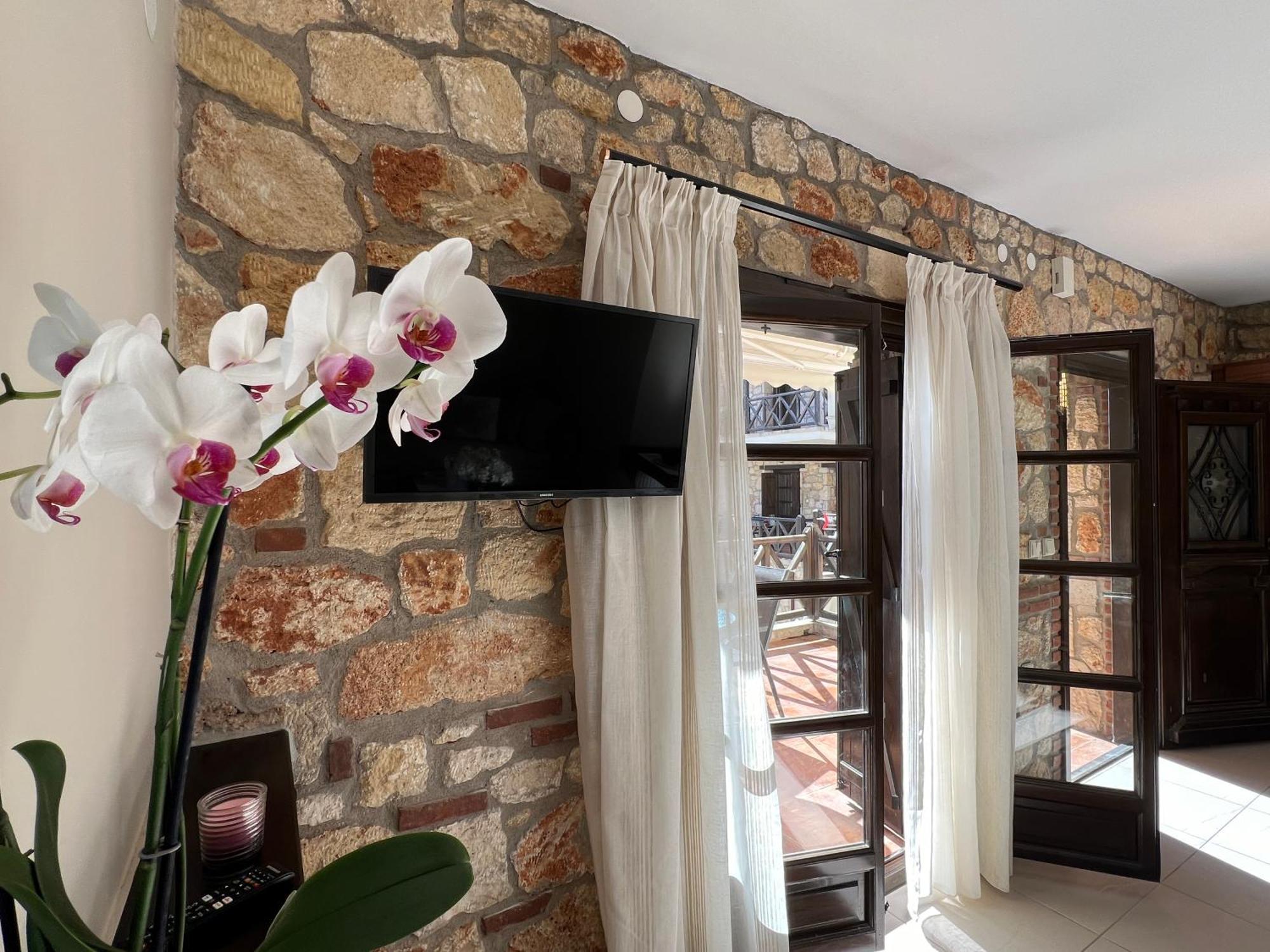 Гостевой дом Boutique Stone House Псакудия Экстерьер фото