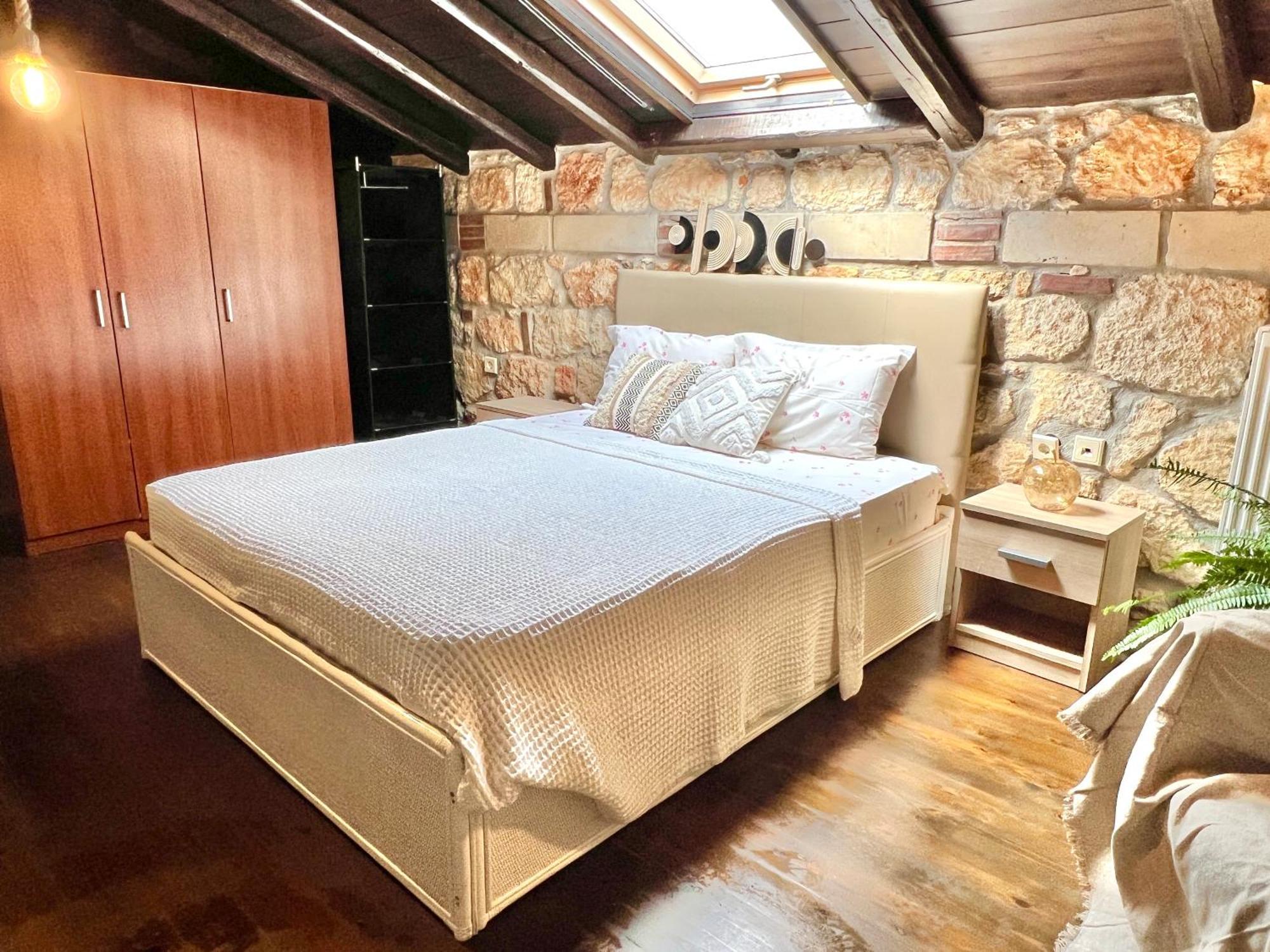 Гостевой дом Boutique Stone House Псакудия Экстерьер фото